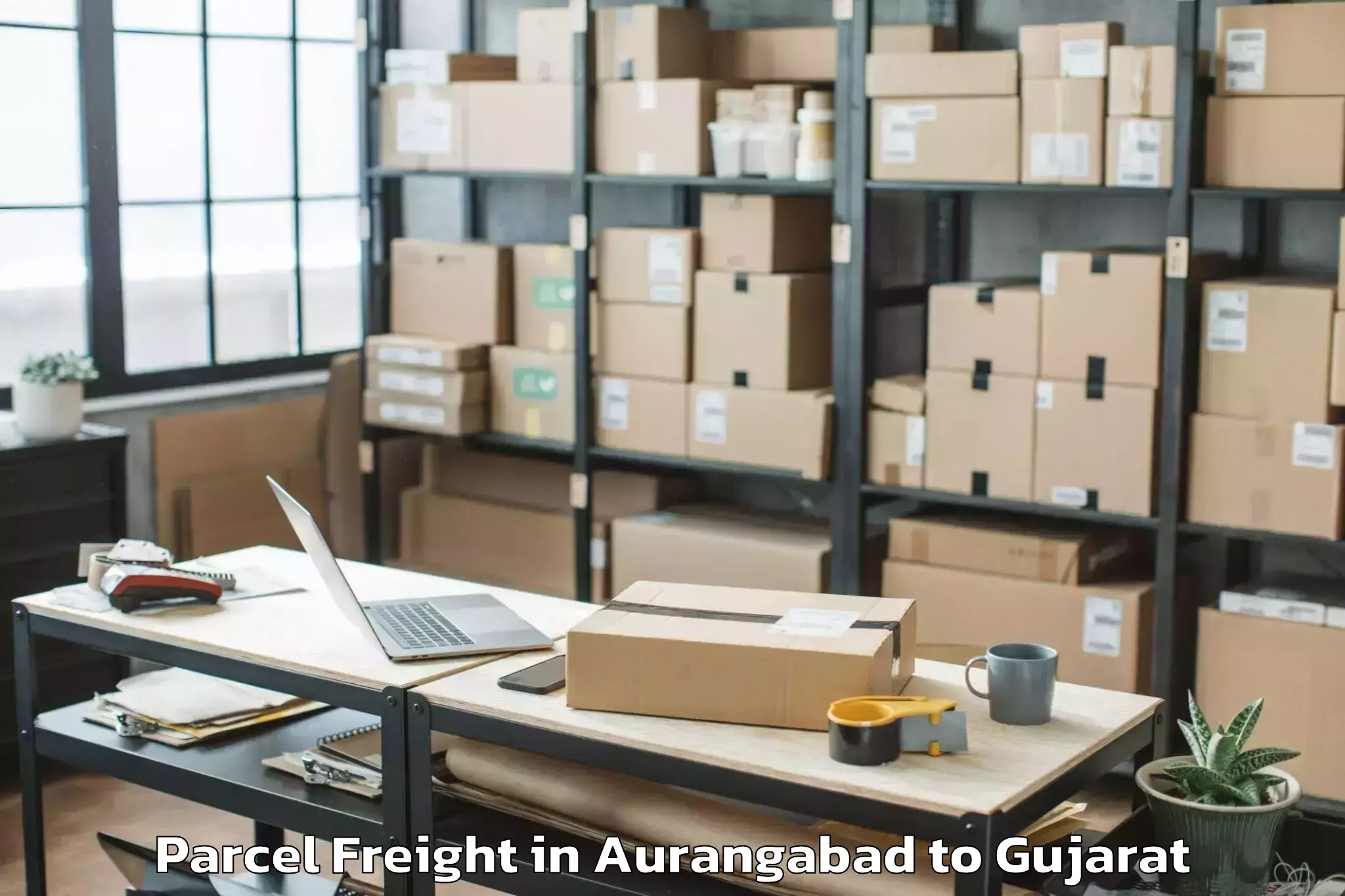 Reliable Aurangabad to Khambha Parcel Freight